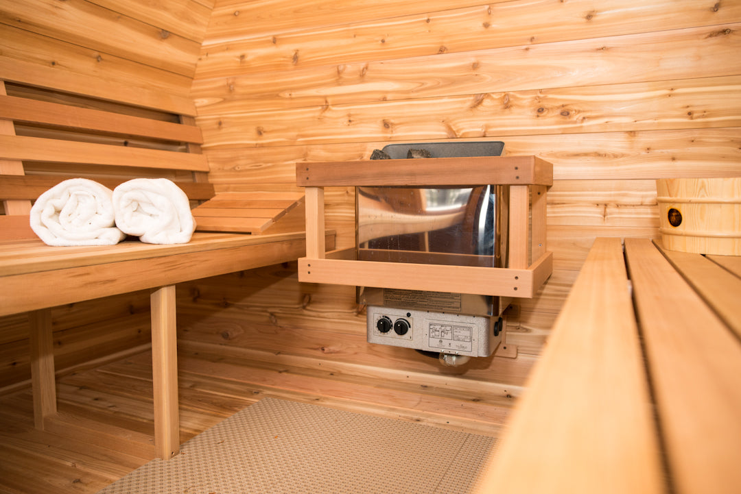 Pod with Porch and Changeroom - Red cedar wood