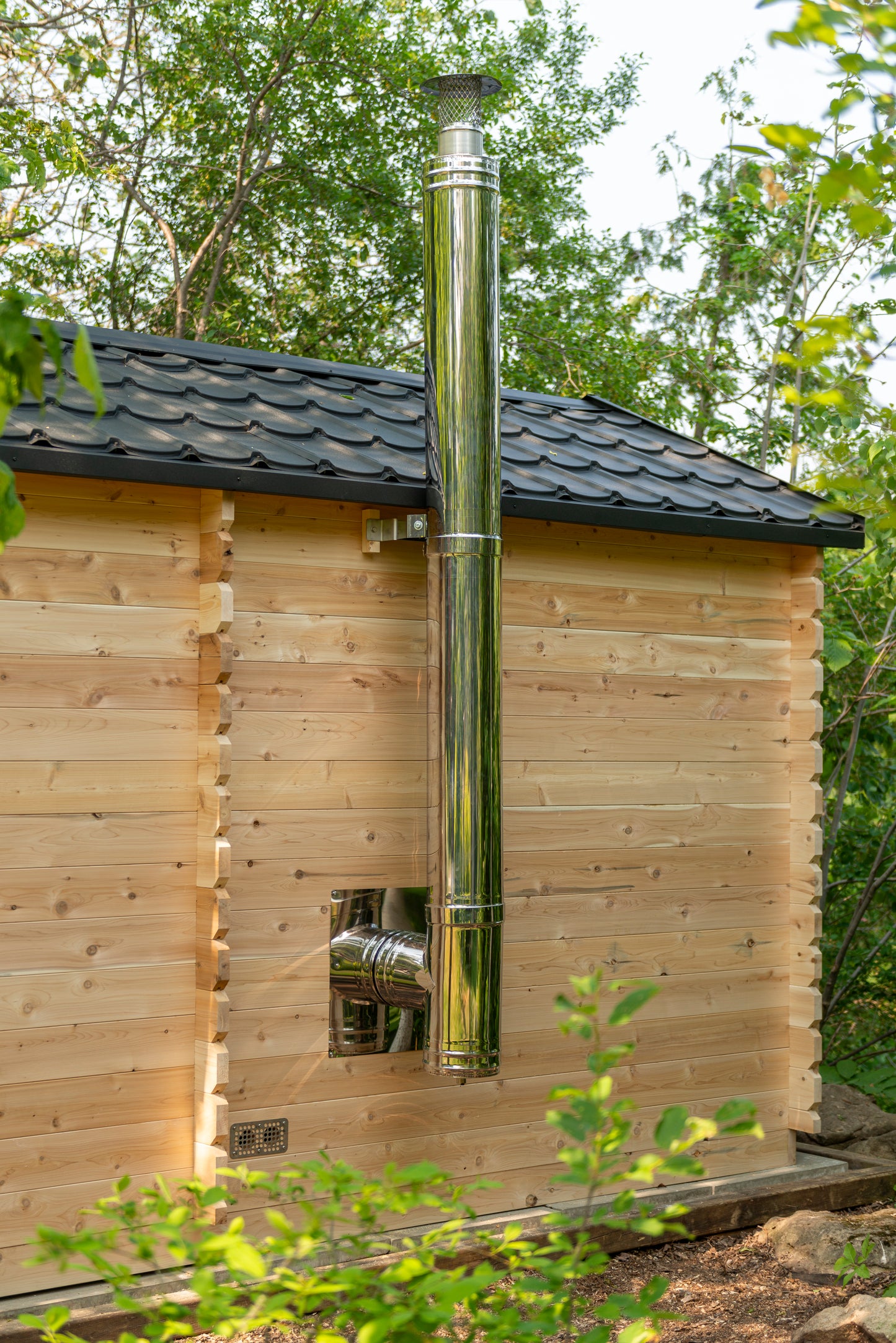 Georgian chalet sauna with changing room
