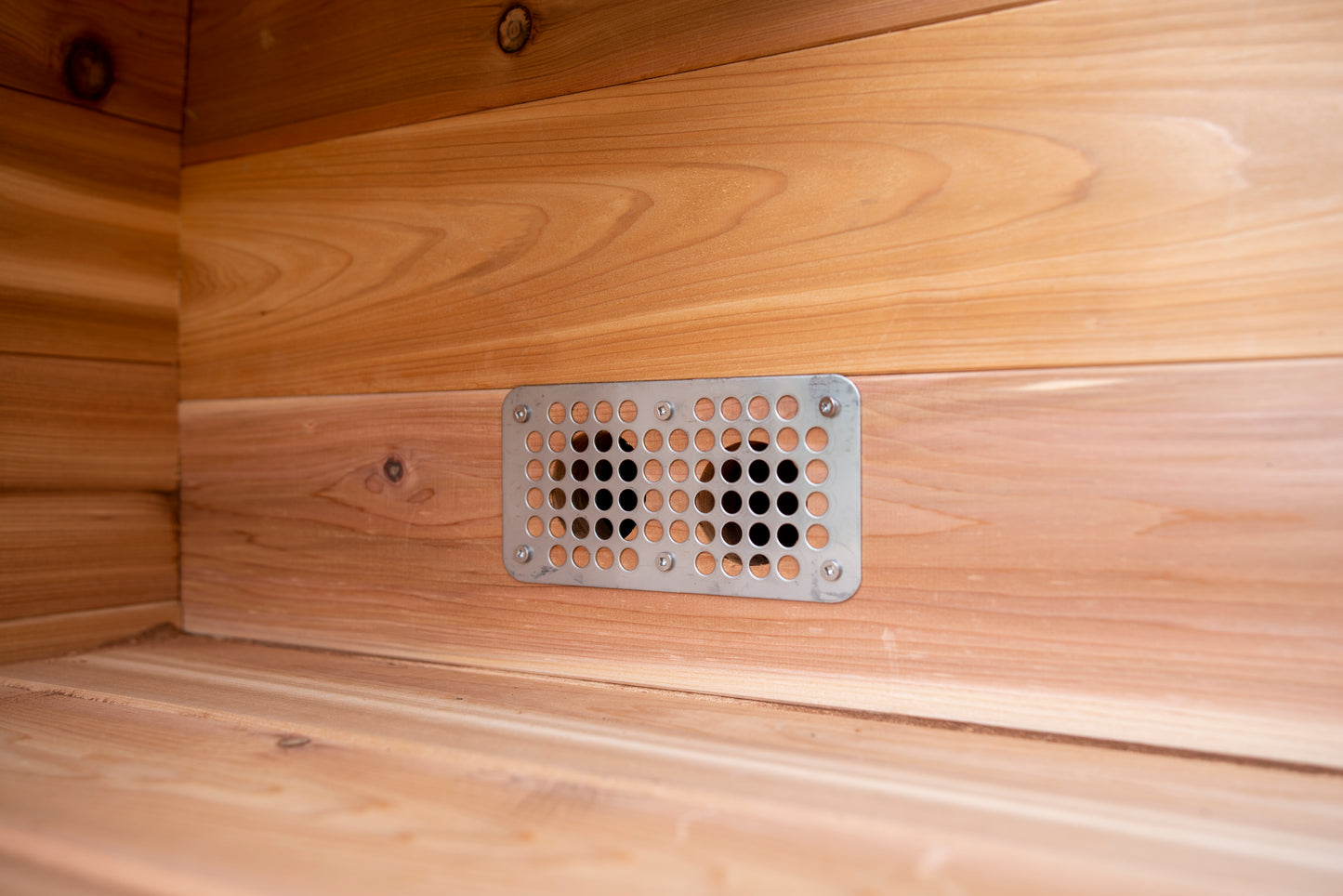 POD sauna with porch