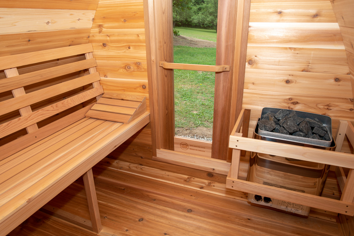 POD sauna with porch