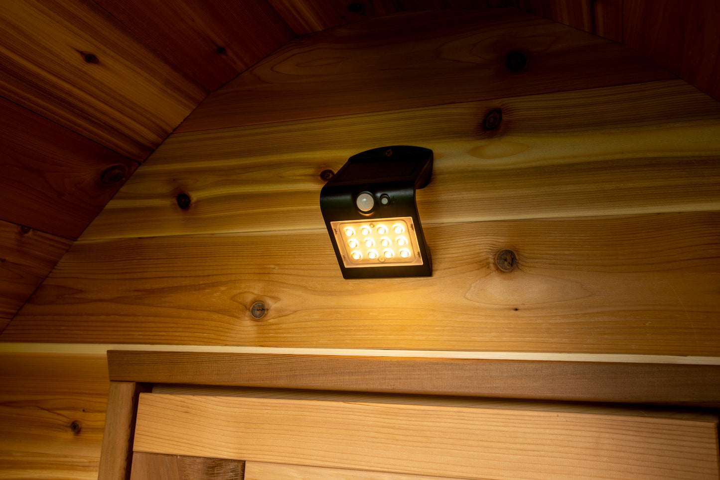 POD sauna with porch