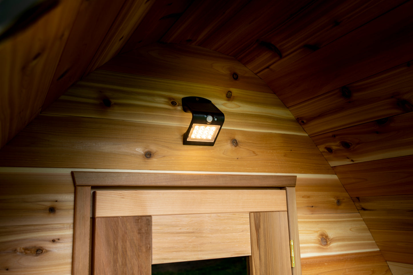 POD sauna with porch