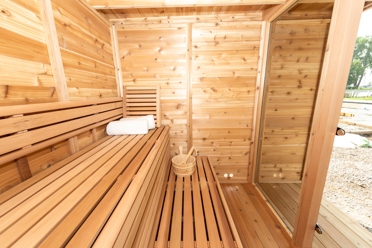 Cube pur avec porche - Bois de cèdre rouge