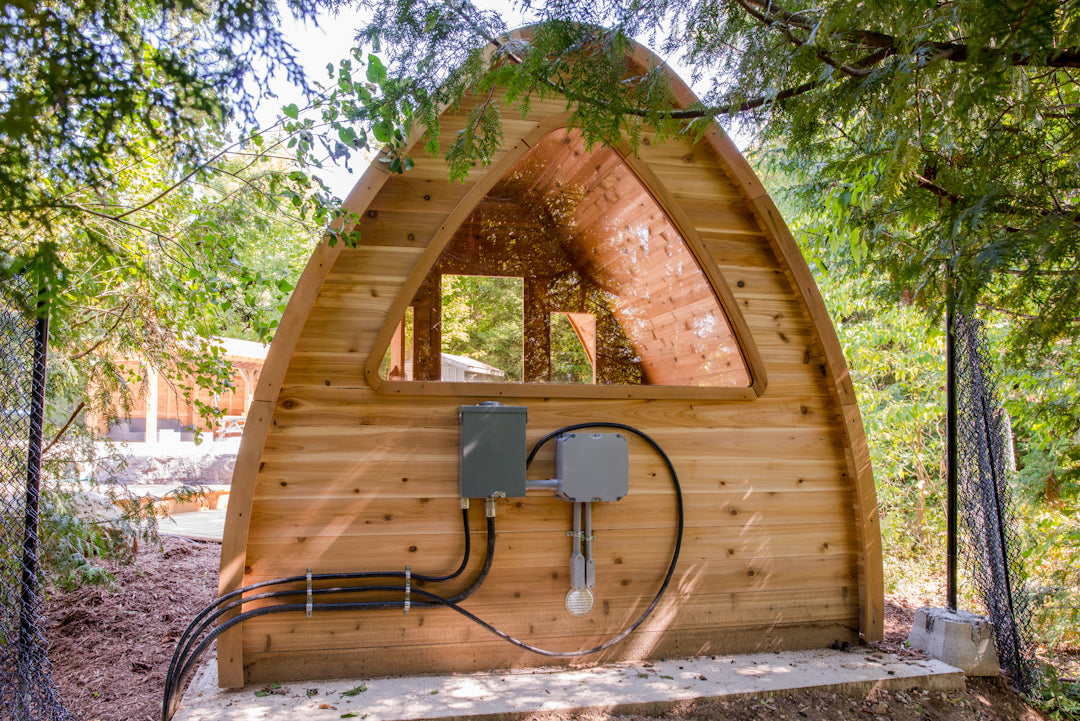 Pod with Porch - Red cedar wood