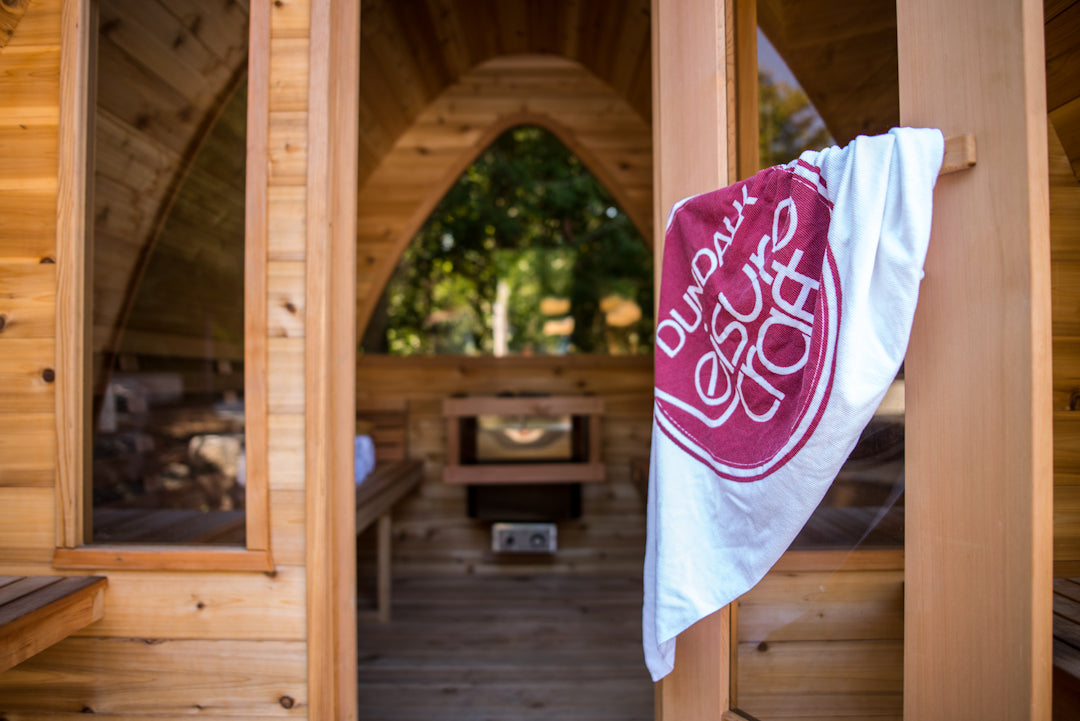 Pod with Porch - Red cedar wood