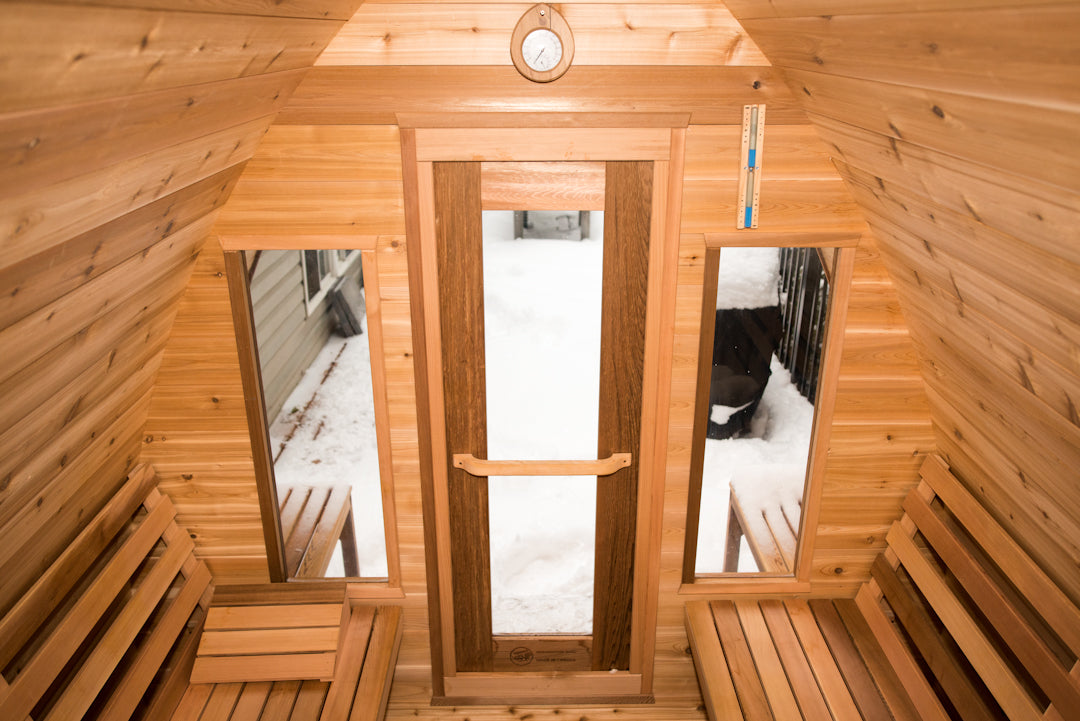 Pod with Porch and Changeroom - Red cedar wood