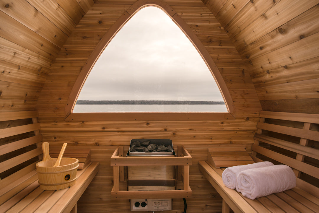 Pod with Porch and Changeroom - Red cedar wood